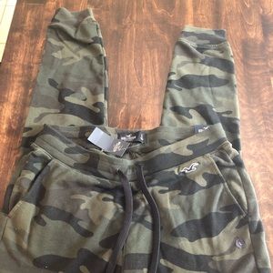 HOLLISTER SUPER SKINNY JOGGER